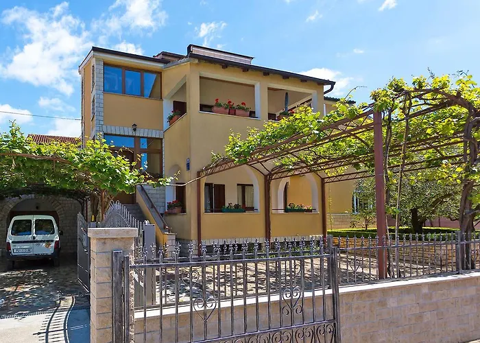Apartment Korelic Green Garden